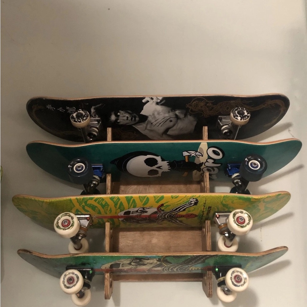 Handmade Skateboard Wall Rack - Picture 4 of 4